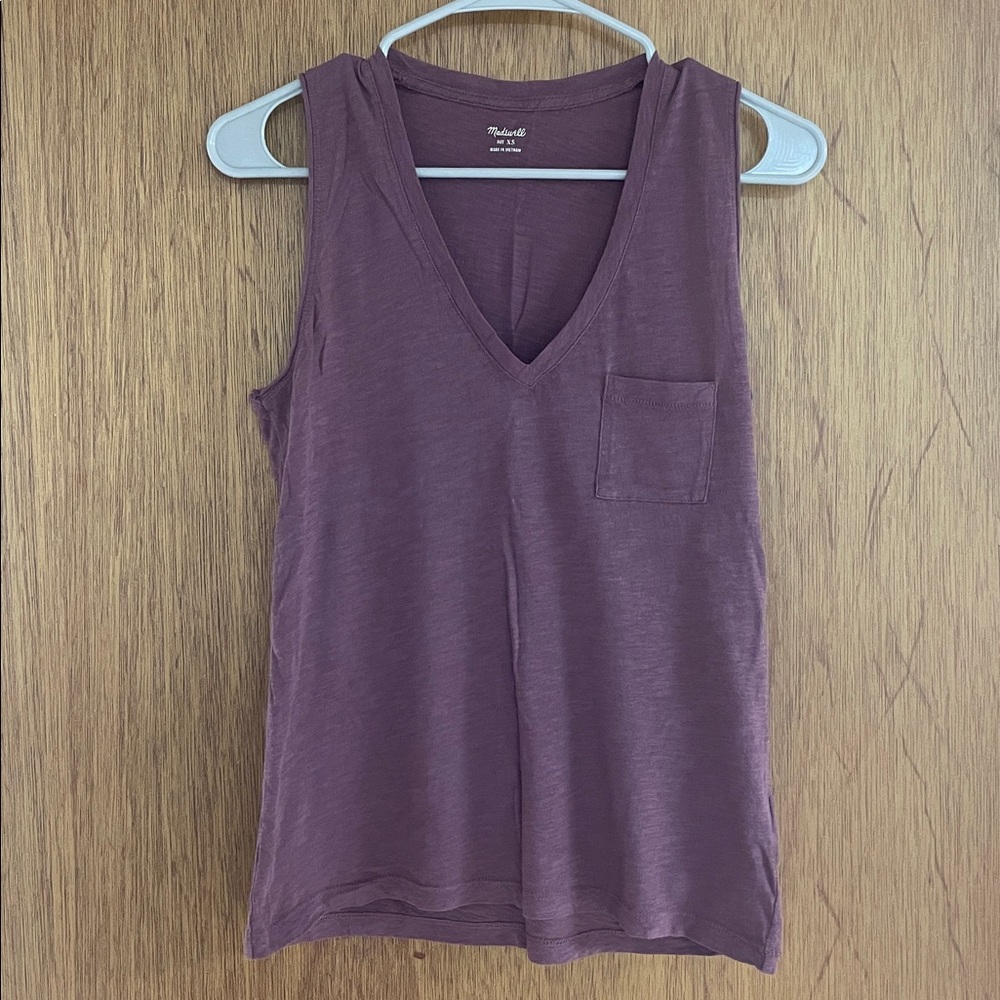 Purple size XS Madewell whisper tank. 100% cotton.